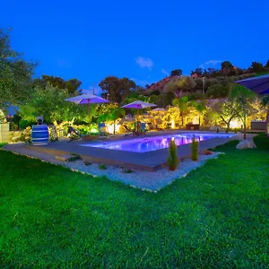 https://la-corte-di-afea.sicilyhotelsitaly.net