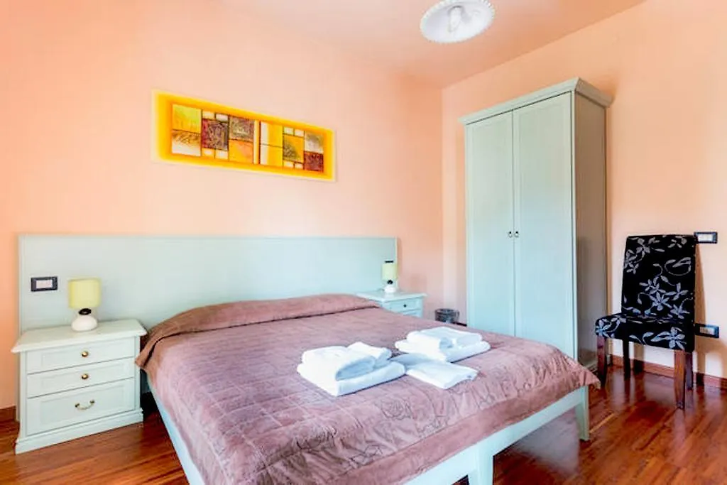 Bosa Guest House 2*,  Italie
